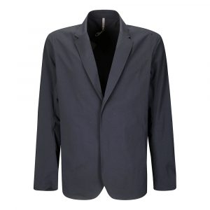 Jackets Veilance