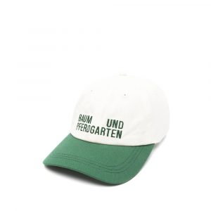 Hats Baum Und Pferdgarten