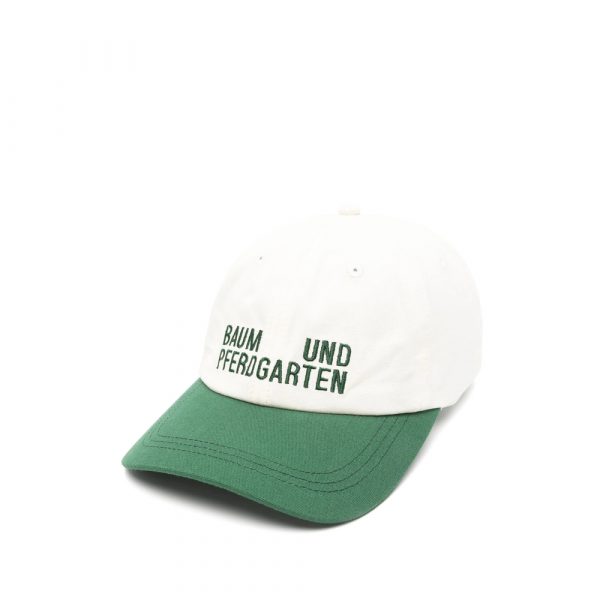 Hats Baum Und Pferdgarten