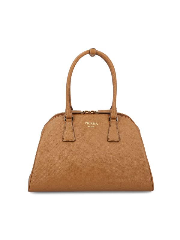Borsa realizzata in pelle di vitello.