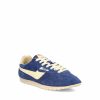 Sneakers realizzate in suede. — изображение 2