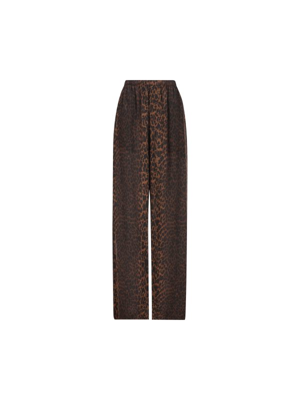 Pantaloni realizzati in seta.