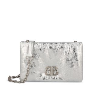 Borsa realizzata in pelle.