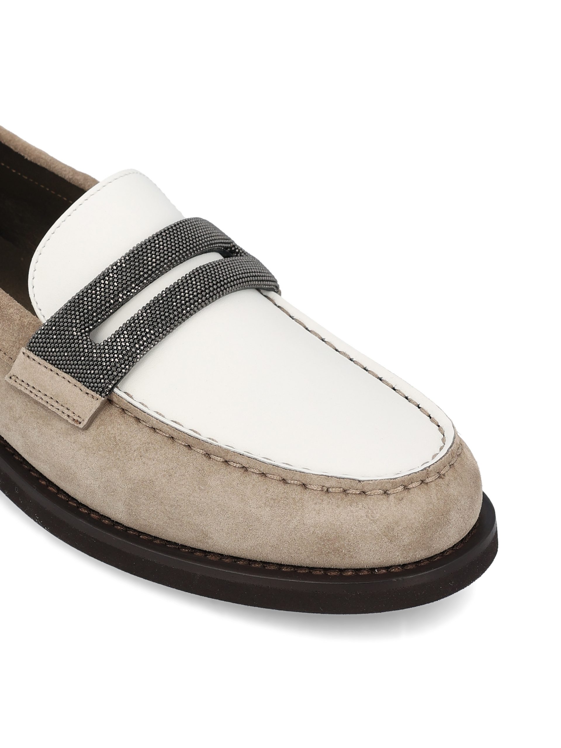 Mocassini realizzati in pelle. — изображение 4