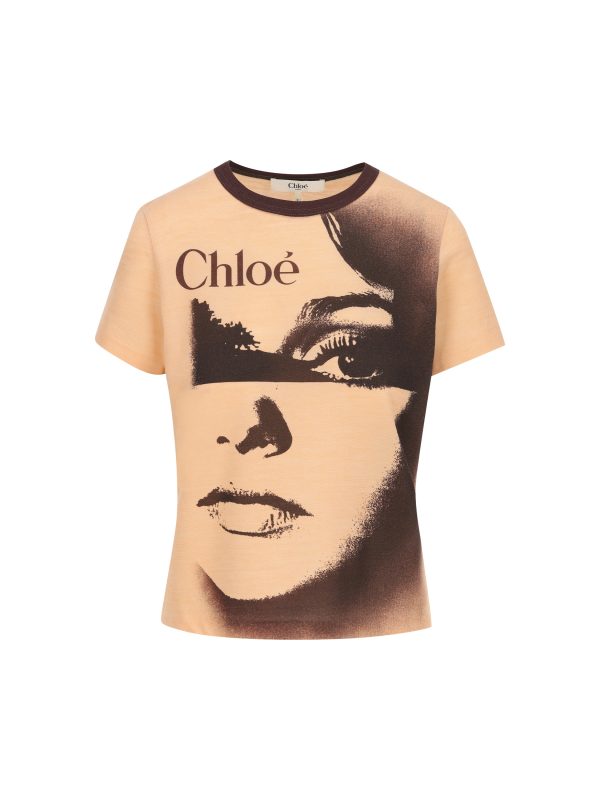 T-Shirt realizzata in poliestere e lana.