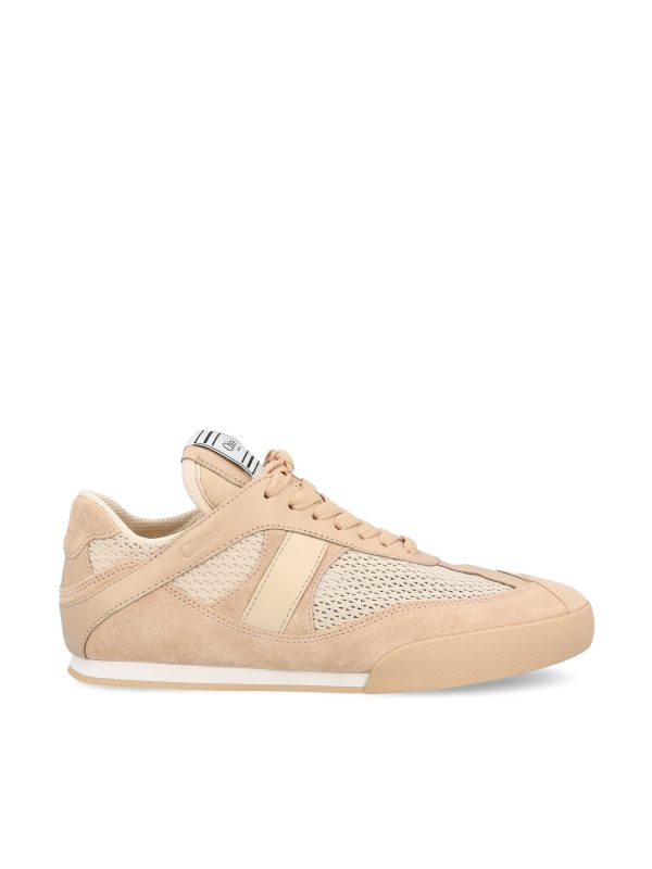 Sneakers realizzate in pelle di vitello.