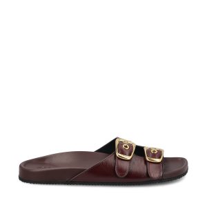 Sandali realizzati in pelle di vitello.
