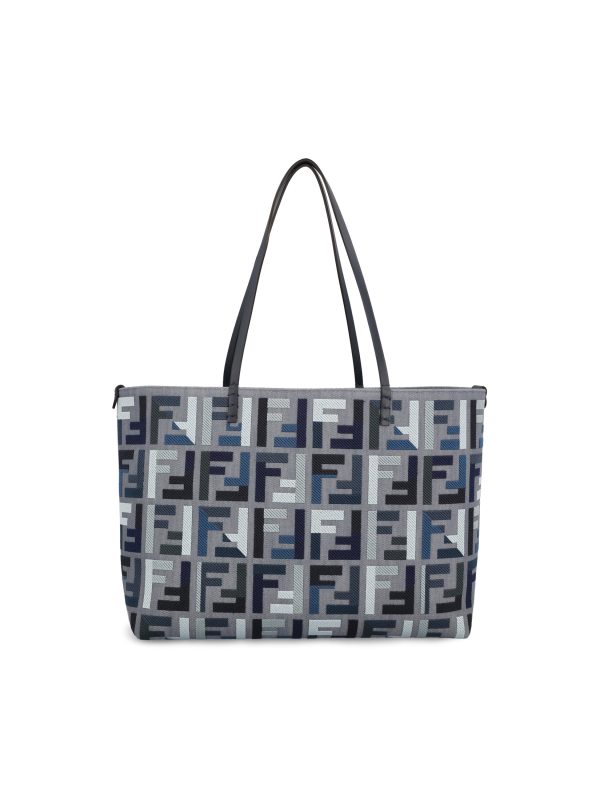 Borsa realizzata in canvas.