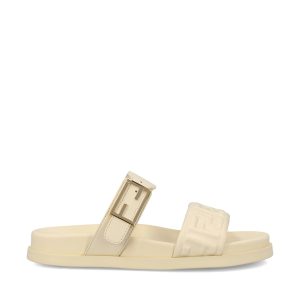 Slide realizzate in pelle.