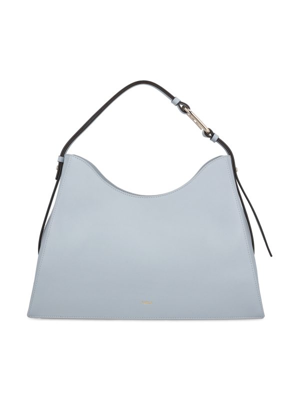 Borsa realizzata in pelle.