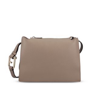 Borsa realizzata in pelle.