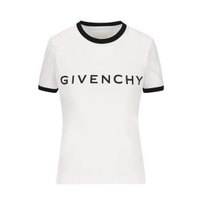 T-Shirt realizzata in cotone ed elastan.