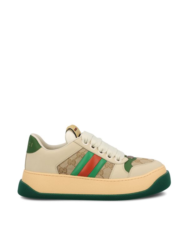 Sneakers realizzate in pelle di vitello.