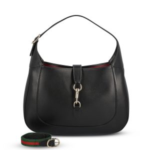 Borsa realizzata in pelle.