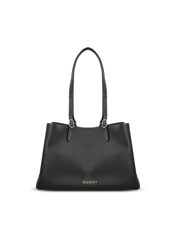 Borsa realizzata in pelle liscia di vitello.