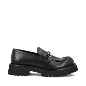 Mocassino realizzato in pelle di vitello.