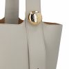 Borsa realizzata in pelle liscia di vitello. — изображение 4