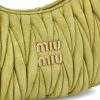 Borsa realizzata in pelle di agnello. — изображение 4