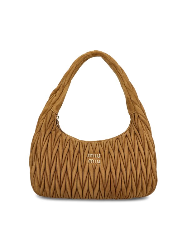 Borsa realizzata in pelle di agnello.