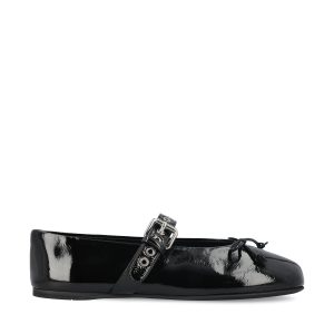 Ballerine realizzate in pelle di agnello.