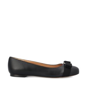 Ballerine realizzate in pelle.