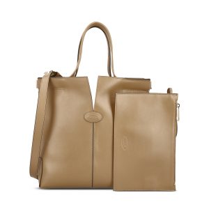 Borsa realizzata in pelle di vitello.