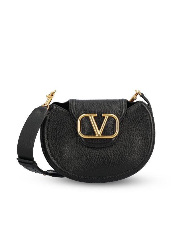 Borsa realizzata in pelle.