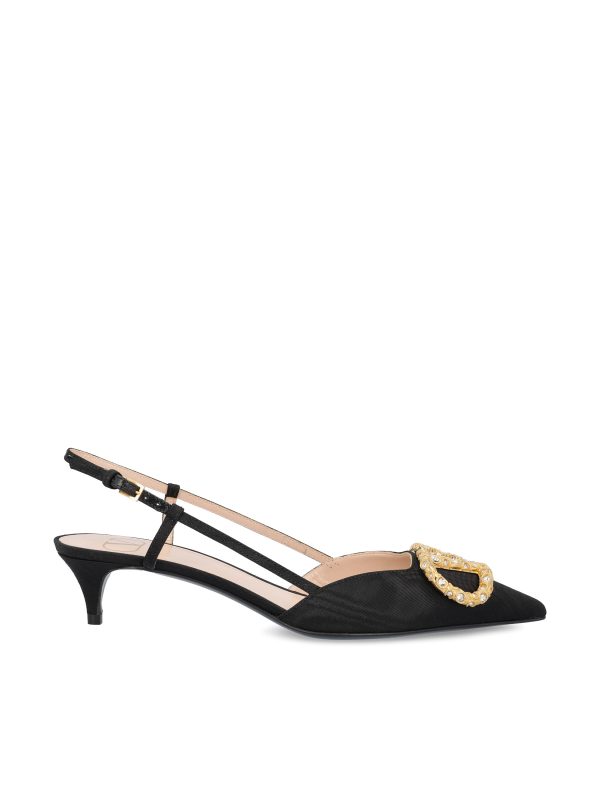 Slingback realizzate in viscosa.
