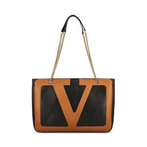 Tote bag realizzata in pelle di agnello.