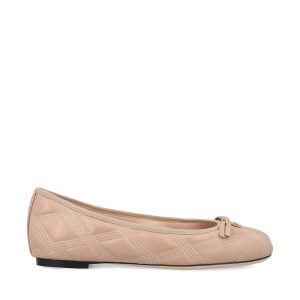 Ballerine realizzate in pelle trapuntata.