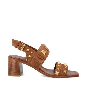 Sandalo realizzato in pelle scamosciata.