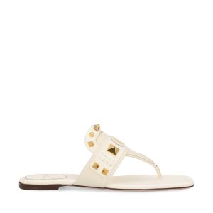 Sandali realizzati in pelle.