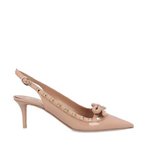 Slingback realizzate in vernice.