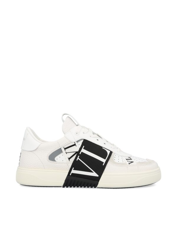 Sneakers in pelle.