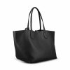 Borsa realizzata in pelle e tessuto. — изображение 3