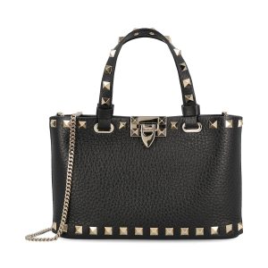 Borsa realizzata in pelle.