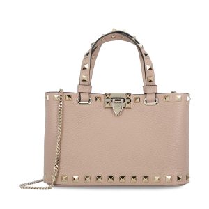 Borsa realizzata in pelle.