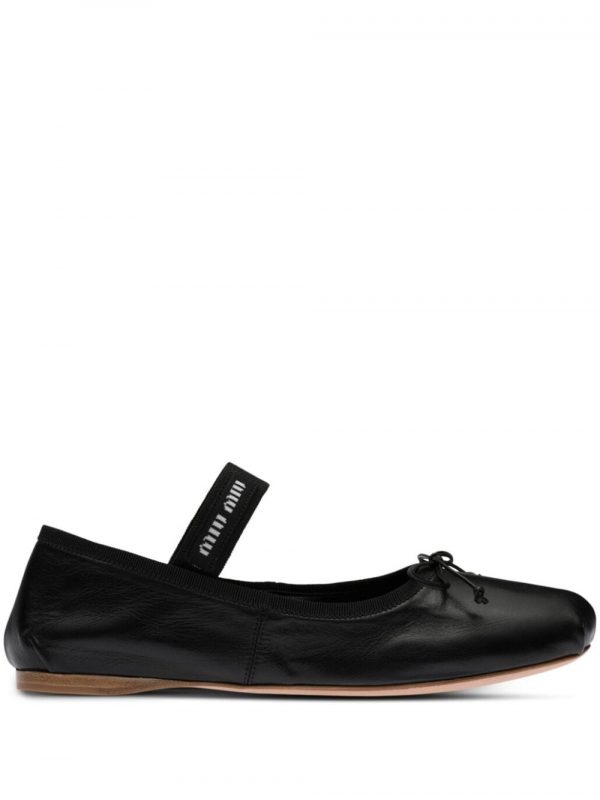 BALLERINA IN PELLE