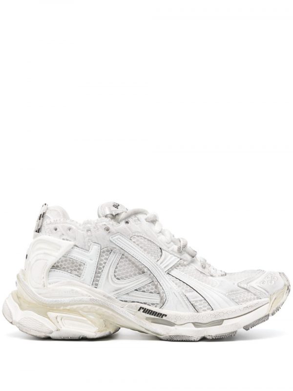SNEAKER RUNNER