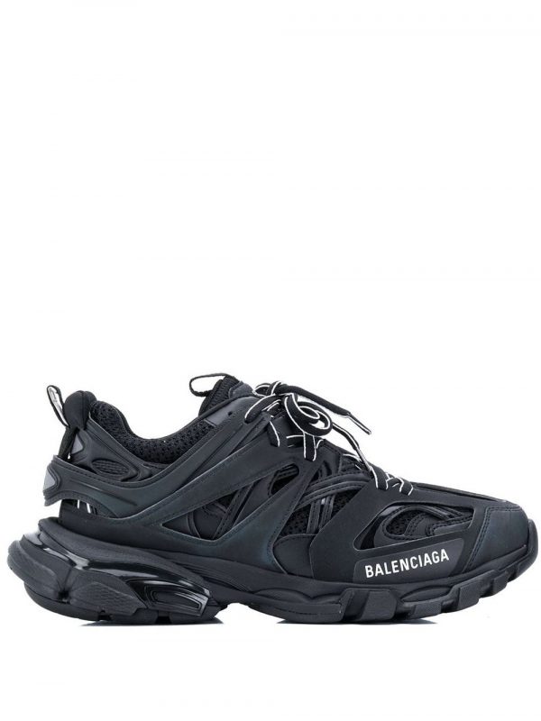 SNEAKER TRACK