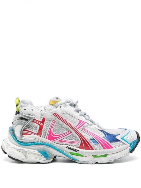 SNEAKER RUNNER