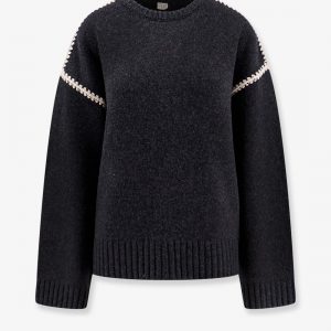 Wool and cashmere sweater
