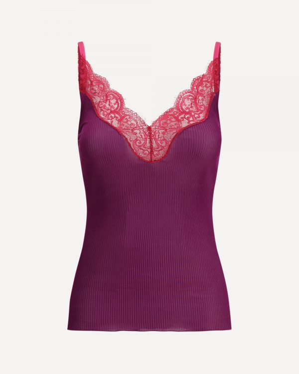 Top con pizzo