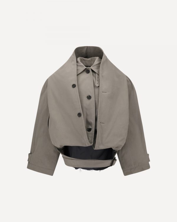 Trench con cappuccio rovesciato