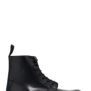 TRICKER'S