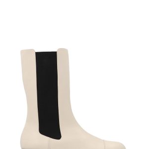 STUART WEITZMAN