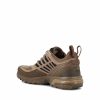 Sneakers realizzate in materiali sintetici. — изображение 3