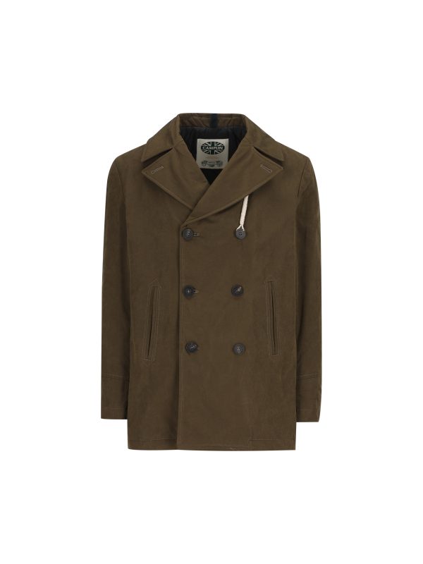 Cappotto realizzato in tessuto waterproof