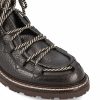 Scarponcino realizzato in pelle. — изображение 4