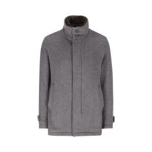 Giacca realizzata in cashmere.